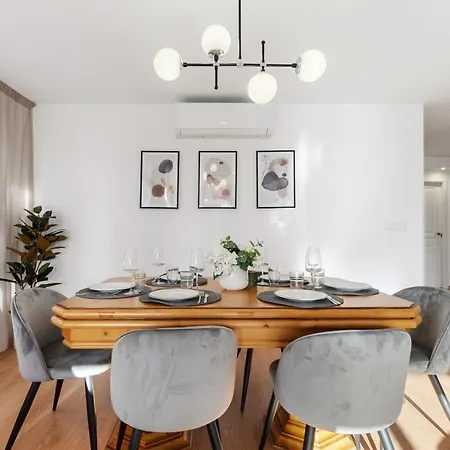 Cb Living - Luxury In Centre *