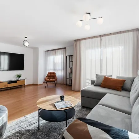 Cb Living - Luxury In Centre